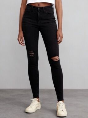 Madewell 9" High-Rise Distressed Skinny Jean Black size 25 EUC